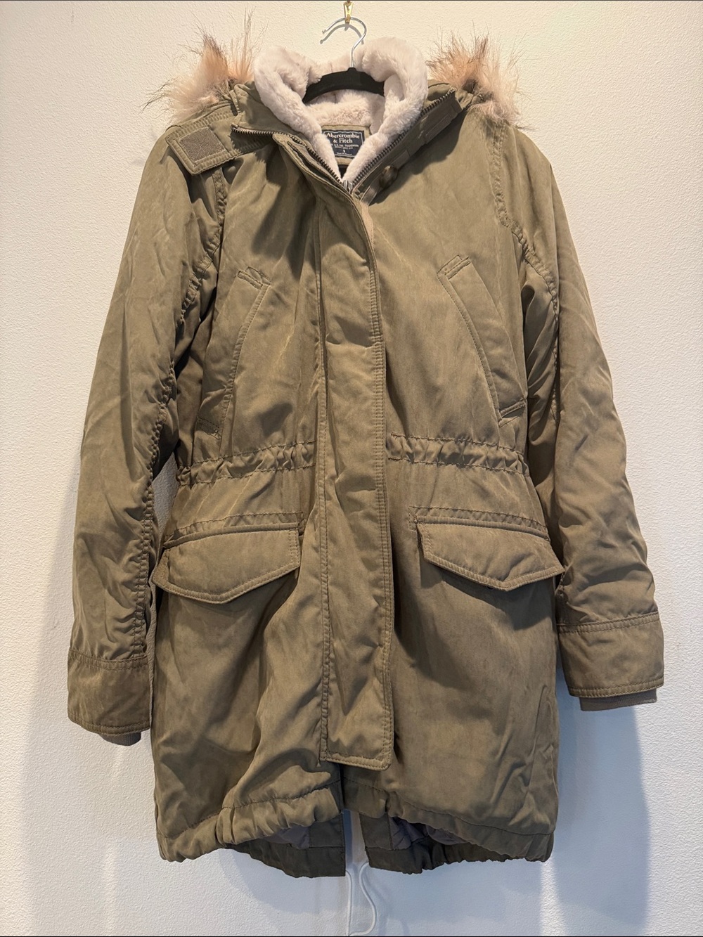 Abercrombie & Fitch Olive Green Puffer Parka with Removable Faux Fur Trim